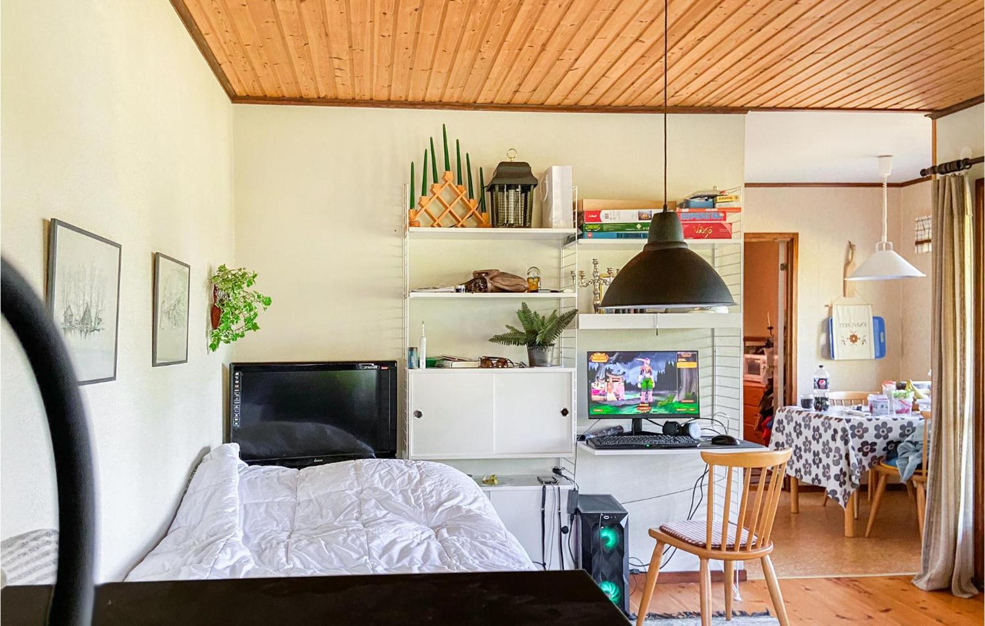Awesome Home In Lenhovda With Wifi 外观 照片